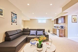 sweet home - Calgary - 5