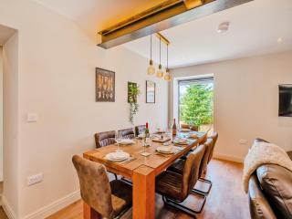 The Warren - Uk42858 - Rise - 5