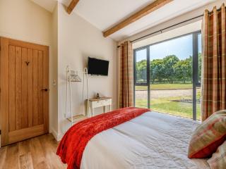 The Warren - Uk42858 - Rise - 2
