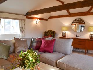 Maplehurst Barn Stables - Staplehurst - 7