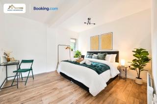 1 Bedroom Apartments By Ramzy Residences Short Lets & Serviced Accommodation In Kent With Free Wifi - 0