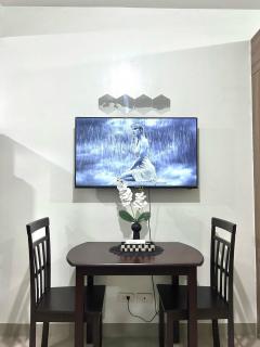 Stylish 1BR Condo at Shore Netflix & Chill-Pool View - 2