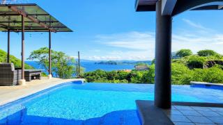 4 Bedroom & 3 Bathroom Ocean View Villa - Playa Hermosa - 5