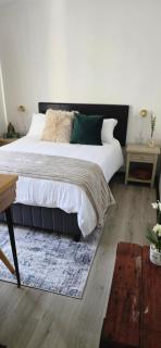 Petite Vine - Stellenbosch - 9