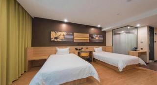 IU Hotel Changsha Railway Station Branch - 1