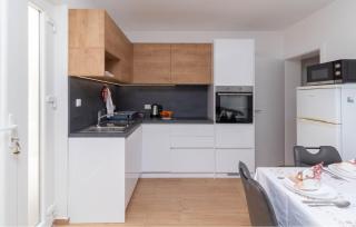 1 Bedroom Cozy Apartment In Starigrad - Starigrad - 7