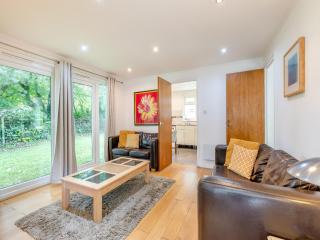Honey Hanger - W43106 - Bradworthy - 8