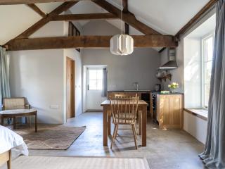 Blackrock Barn - Clifford - 3
