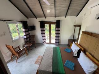 Royal Crown Residency Hotel - Talawatugoda - 6
