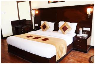 HOTEL THE ABHINANDAN PALACE Near Mall Road - Free Wi-Fi & Restaurant Facilities - Hygiene and Spacious Room - A Top Rated Hotel In Mussoorie - 4