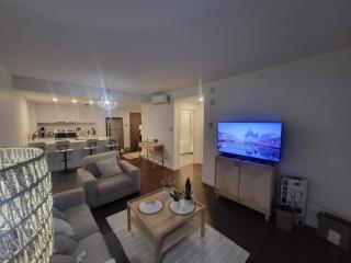 Practical Comfortable Condo Panoramic View 10th - Québec - 1