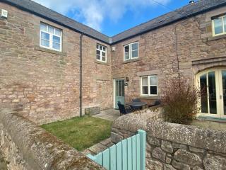 4 Murton Whitehouse Steading - East Ord - 1