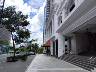 BGC Uptown Park Suites Tower 1 - 2 Bedroom and 2 Bath Condo - Manille - 6