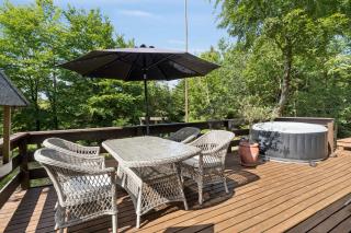Renovated Gem With View And Sunny Terraces - Hemmet - 8