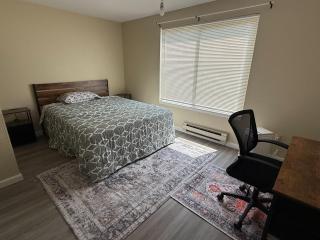 Private Room E by UW - Seattle - 4