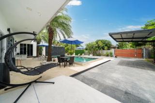 Pool Villa in Rawai Phuket - 1
