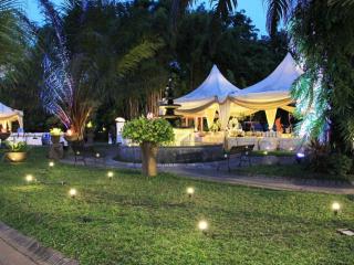 NARITA Classic Hotel - Surabaya - 4