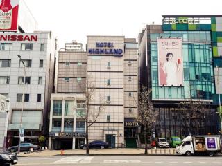 Hotel Highland - 3