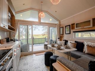 Woodpecker Lodge-Ukc5156 - Shootend - 8