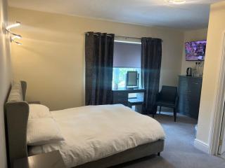 High Corner Hotel - Llanharan - 7