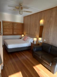 The Original Bel-Air Motel - Port Macquarie - 3