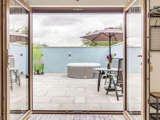 Wisteria Lodge - Ukc5804 - Shelfanger - 5