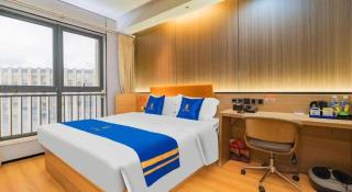 IU Hotel Chengdu High-Tech Zone Longhu Times Street - 3