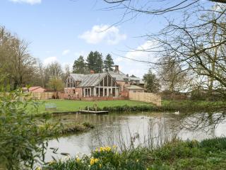 Lily Pad Lodge - Donington on Bain - 9