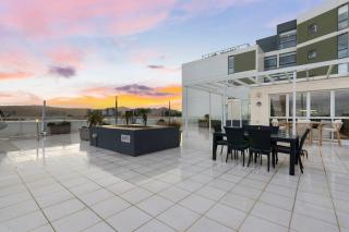 Two-Story Penthouse Apartment - Gosford - 8