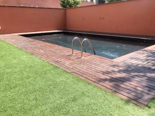 Quiet modern 2 bed apartment with Balcony, Pool and Free Parking - 7