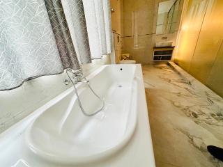 Hotel Grand Villa Near By IGI Ariport - New Delhi - 7