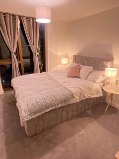 Modern Birmingham Hideaway - 3BR City Stay with Parking - 5