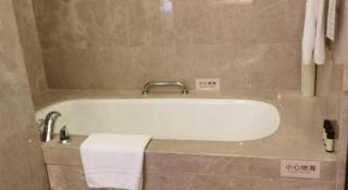 Jiuhua Jin Jiang International Hotel - Zhenjiang - 3