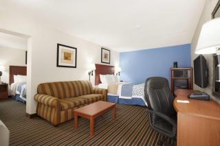 Days Inn by Wyndham Champaign/Urbana - Champaign - 4