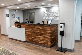Hampton Inn & Suites Leesburg - Leesburg - 5