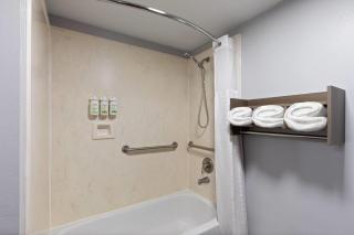 Baymont by Wyndham Moss Point - Moss Point - 1