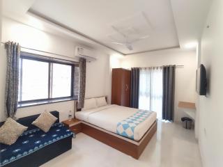 Stay Origin by Nesteasy Homestay's - Nashik - 6