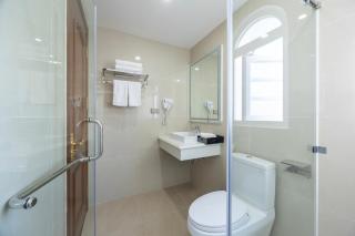 Emirates Hotel Phu Quoc - 2