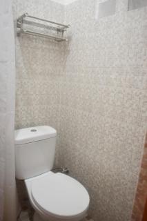 BOLO AIRPORT HOSTEL l - - 2