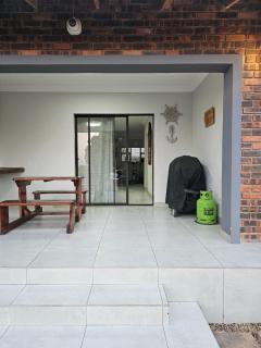 Che on Willow - Pinetown - 3