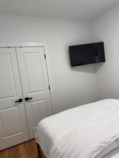 Elegant Retreat Near EWR n NYC - Newark - 1