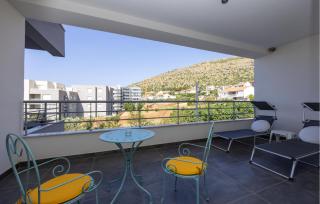 2 Bedroom Beautiful Apartment In Seget Donji - 2