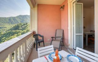 2 Bedroom Awesome Apartment In Terrile - Uscio - 7