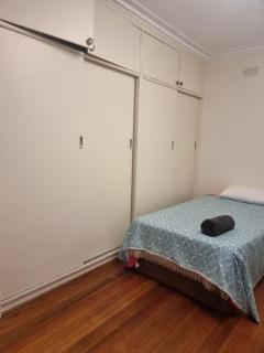 Private and big room with 2 beds Balwyn North - 6