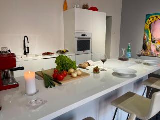 Stylish apartment with a Chefs Kitchen - Riga - 0