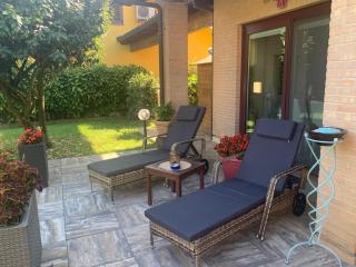 Villa Rosa - - 7