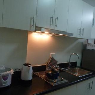 Cozy 1BR Condo at Jazz Residences - Manila - 9