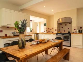 Country Home in Idyllic South Downs - Views, Free Parking for 7 cars, Play room, Steam room, Fire Pit and more - Kingston near Lewes - 8