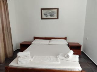 Veronika Apartments - Qeparo - 9
