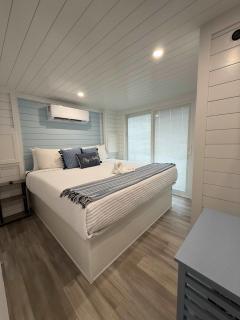 Blue Bayou - Floating House on Lake Cumberland - Russell Springs - 2
